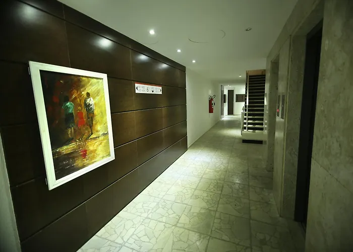 Aparthotel Center Verdes Pássaros Loft 3*